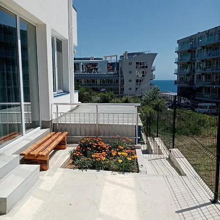Apartment Victoria House *
